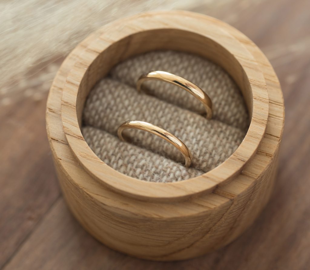 ペアリングと結婚指輪の違い – 手作り結婚指輪・婚約指輪の鎌倉彫金工房