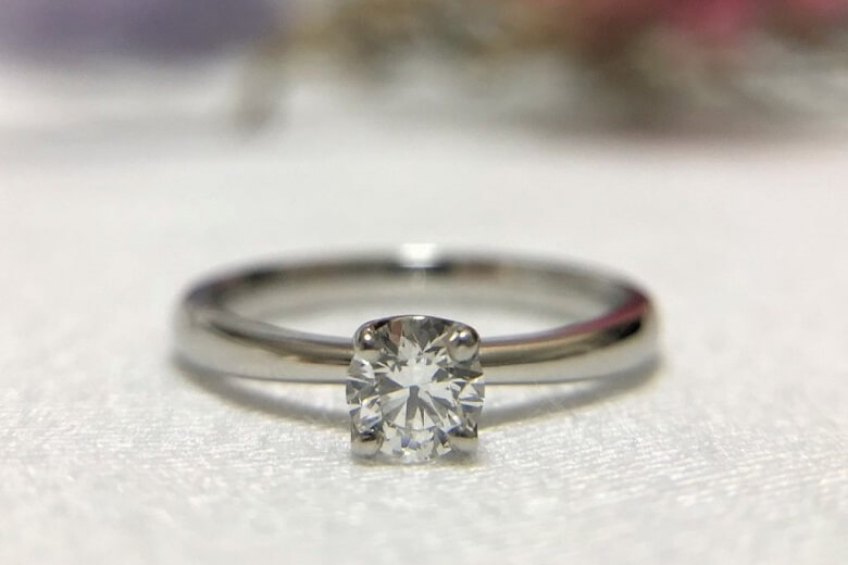 ダイヤモンドのカラットとは 婚約指輪におすすめ 人気の大きさはあのサイズ 横浜元町彫金工房