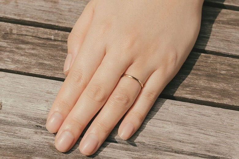 結婚指輪の印象は 太さ が鍵 装着イメージで違いを紹介 横浜元町彫金工房